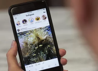 Como adicionar música a uma história da Instagram