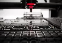 O que é o Fabricante do Equipamento Original (OEM): Tudo o que você deve saber